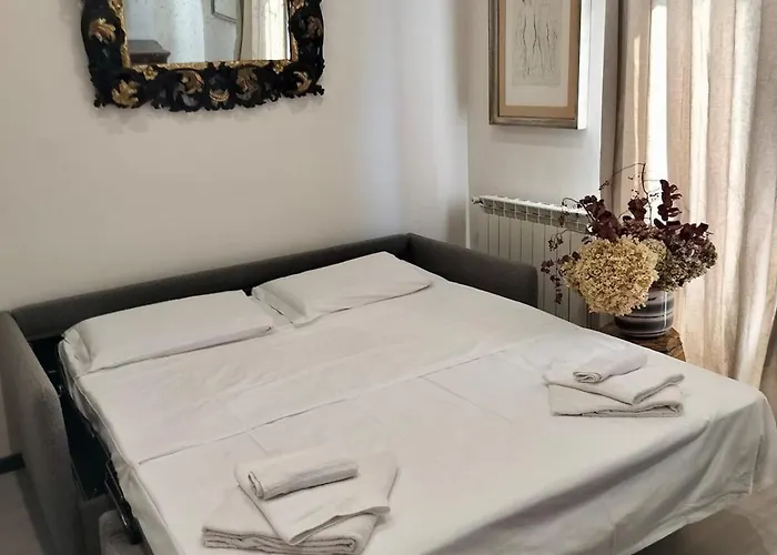 Trastevere Balcony רומא